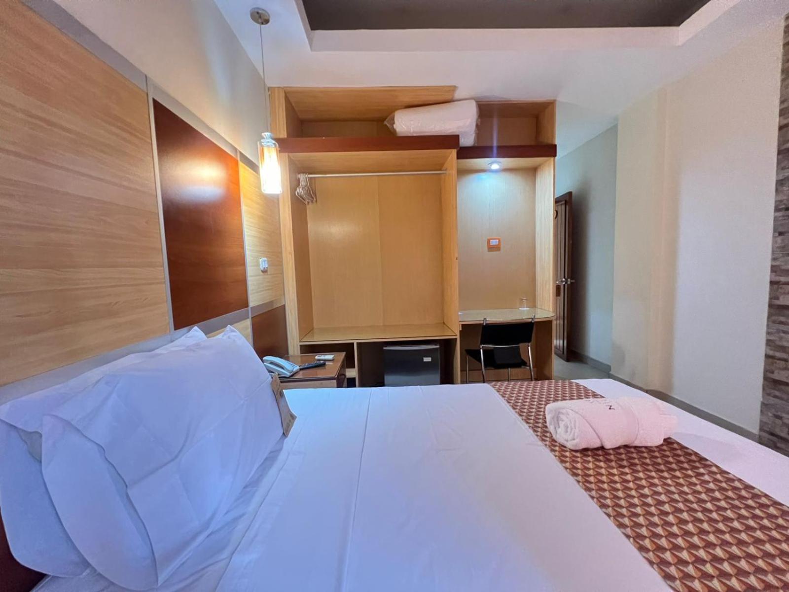 Hotel Nilas 塔拉波托 外观 照片