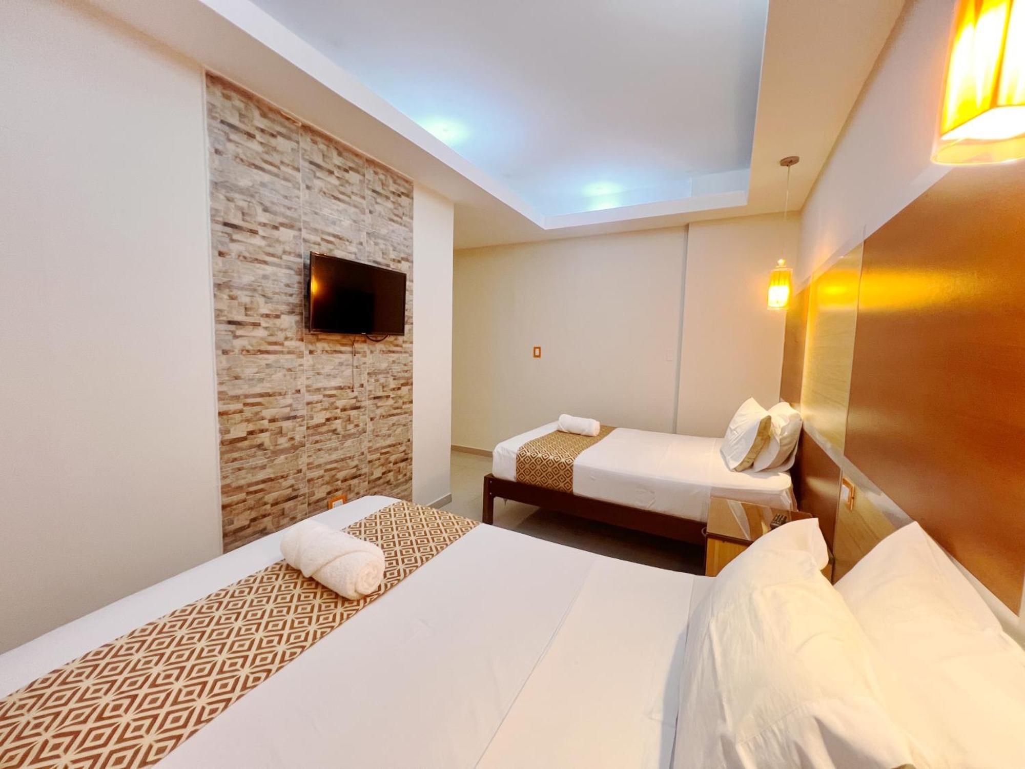 Hotel Nilas 塔拉波托 外观 照片